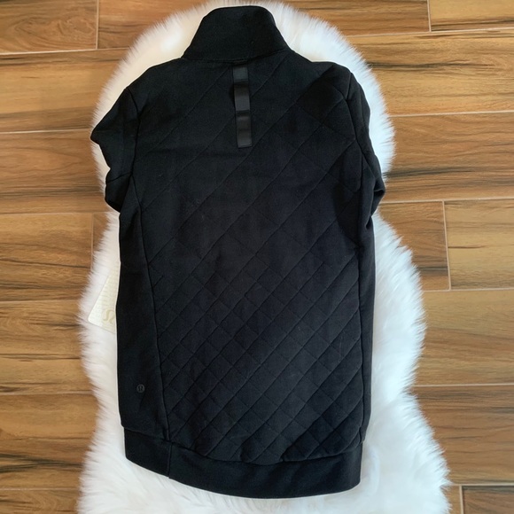 Forever warm pullover black lululemon size 2 new - Picture 3 of 5